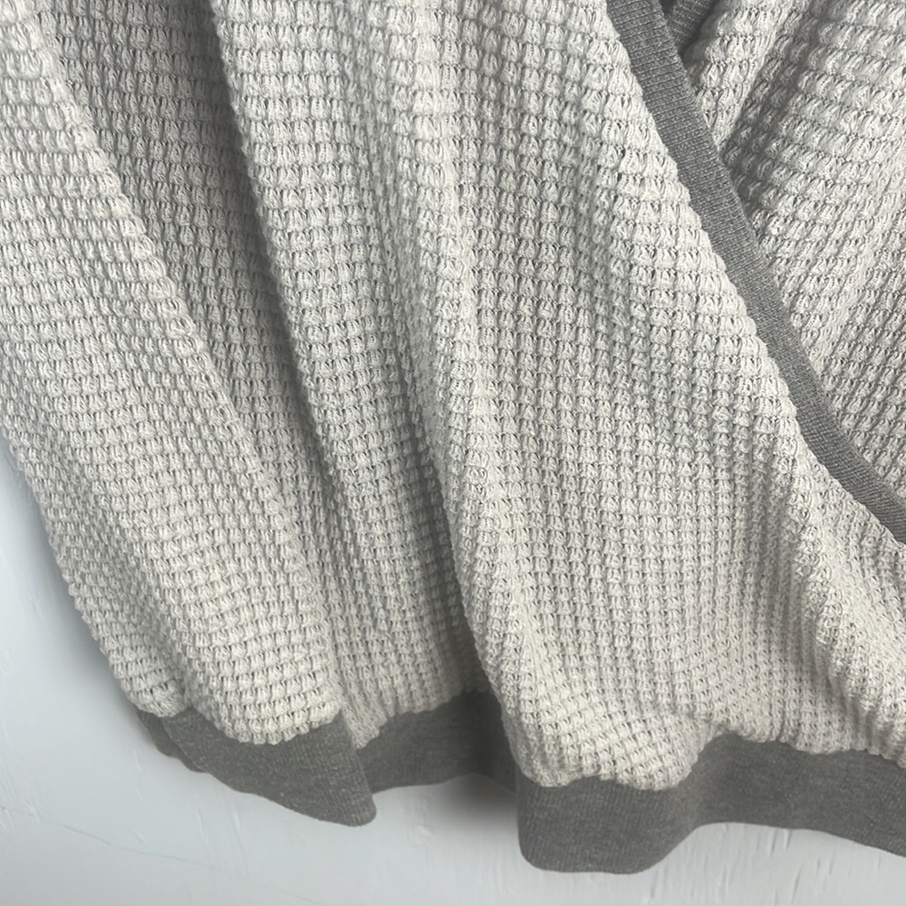 Grey Waffle Sweater Size Medium - image 6